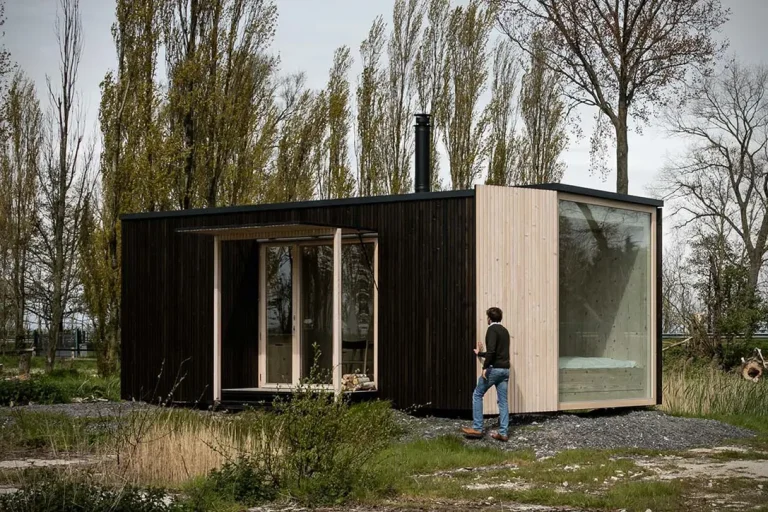 Buy Prefab Self Sustaining Homes: Comprehensive Guide to Autonomous Living Kits